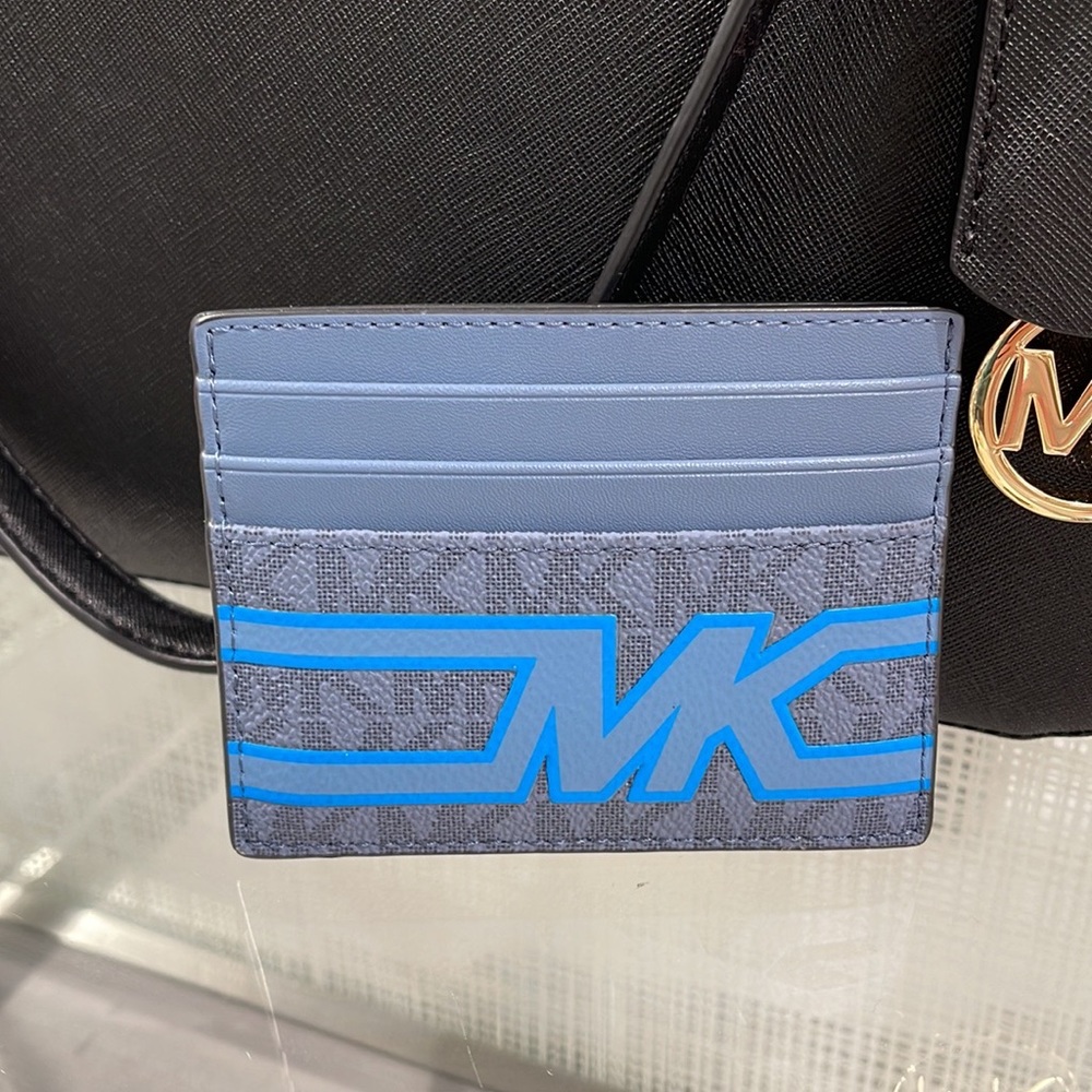 Michael Kors Cooper Graphic Logo Tall Card Case Denim Multi 36S3LCOD2B
NWT